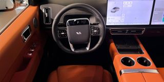 LiXiang L6 1.5hyb AT (408 л.с.) 4WD Pro_preview-image