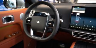 LiXiang L9 52.3 kWh 1.5hyb AT (449 л.с.) 4WD Ultra_preview-image