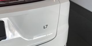 LiXiang L7 52.3 kWh 1.5hyb AT (449 л.с.) 4WD Ultra_preview-image