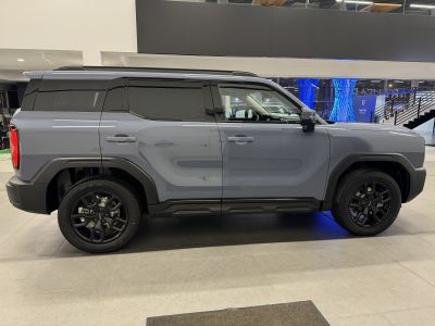 %H3% %1.5 AMT (177 л.с.) 4WD Техно +% %Пепельный антрацит%