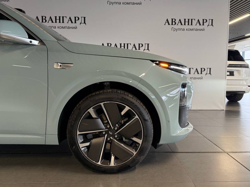 LiXiang L6 1.5hyb AT (408 л.с.) 4WD Max_image