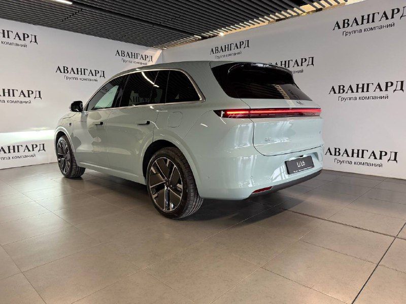 LiXiang L6 1.5hyb AT (408 л.с.) 4WD Max_image