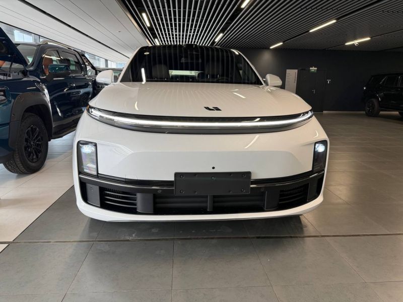 LiXiang L7 52.3 kWh 1.5hyb AT (449 л.с.) 4WD Ultra_image