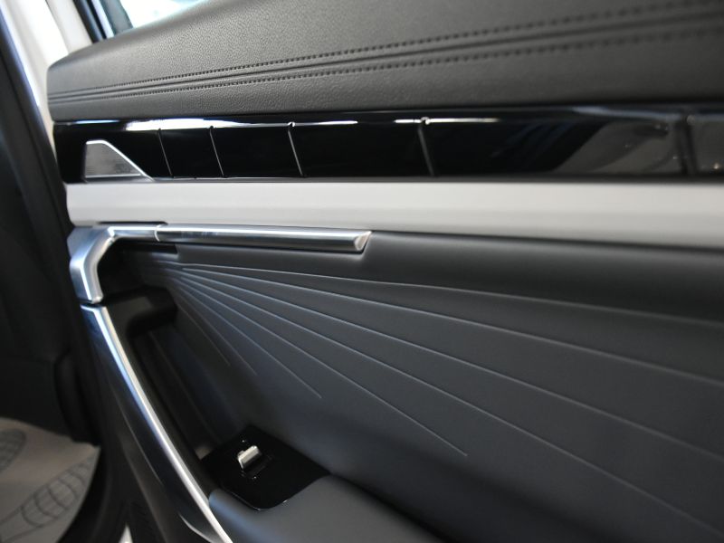 Geely Atlas 2.0 AMT (200 л.с.) Flagship_image