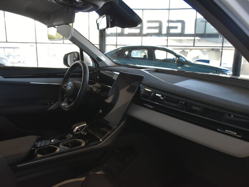 Geely Atlas 2.0 AMT (200 л.с.) Flagship_image
